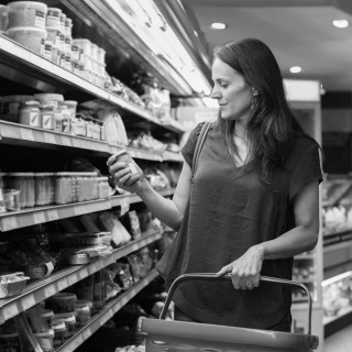 European Union - Conveying information through food packaging: a literature review comparing legislation with consumer perception